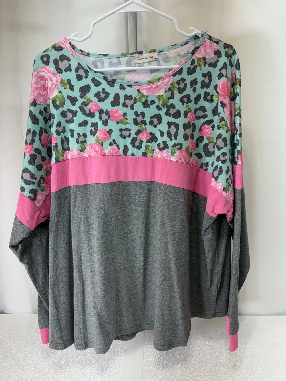 Floral Leopard Colorblock Long-Sleeve Top - Gray, Mint & Pink 3453